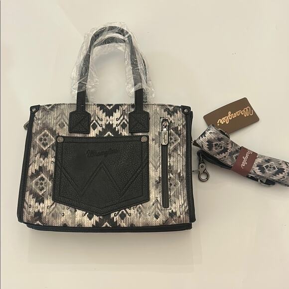 NWT Wrangler Southwestern Pattern Concealed Carry Tote Crossbody Bag - Black - Picture 3 of 7